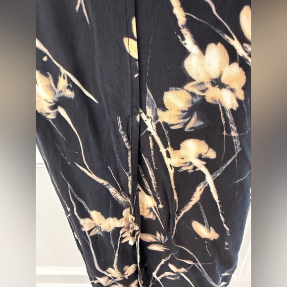 Reformation Black and White Puff Sleeve Midi Dress 100% Silk - Picture 3 of 6